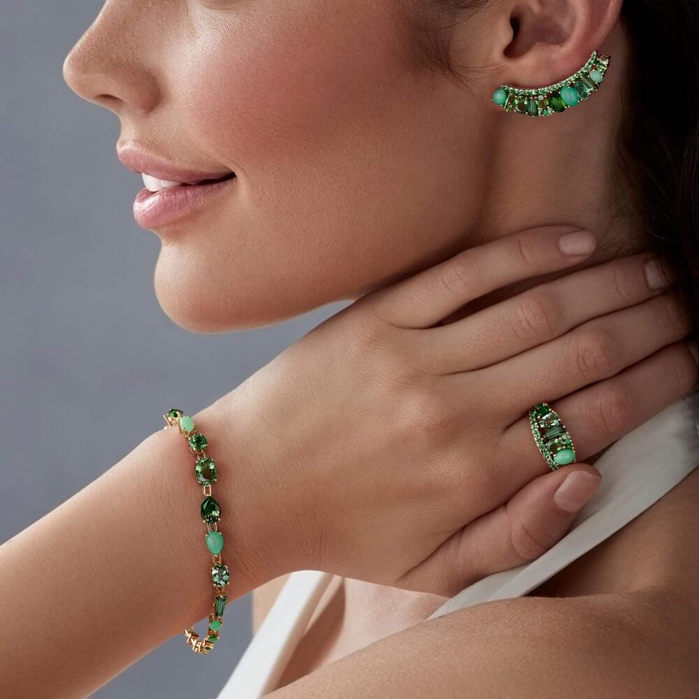 Garrard Blaze collection Green Ear Climbers bracelet and Band Ring 2017662 2017670 2017674 Model 1000x1000 1